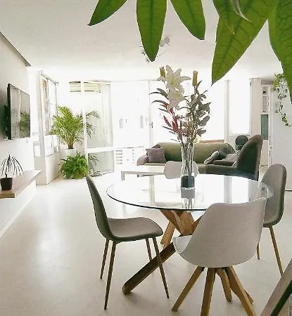 Centric Flat Level 17 With Panoramic Terrace Overlooking The Sea