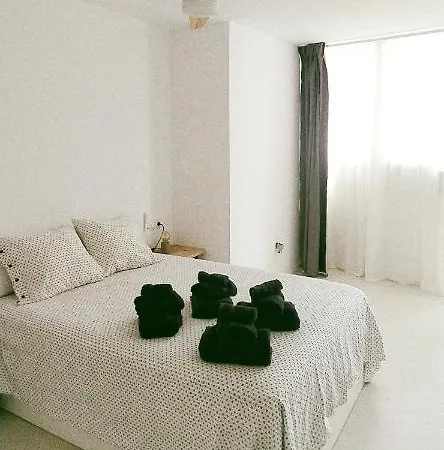 Centric Flat Level 17 With Panoramic Terrace Overlooking The Sea *