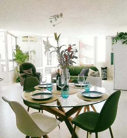 Appartement Centric Flat Level 17 With Panoramic Terrace Overlooking The Sea *